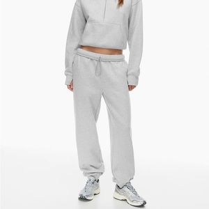 Aritzia TNA CozyAF Mega Sweatpants in Heather Chrome - Size Small